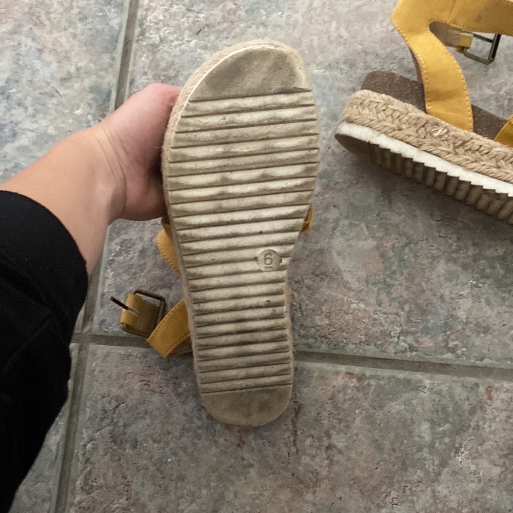 Universal Thread, Gladiator Sandals #253 - image 2